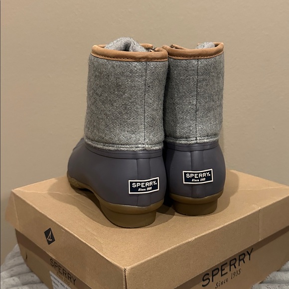 Sperry Women’s Gray Duck Boots